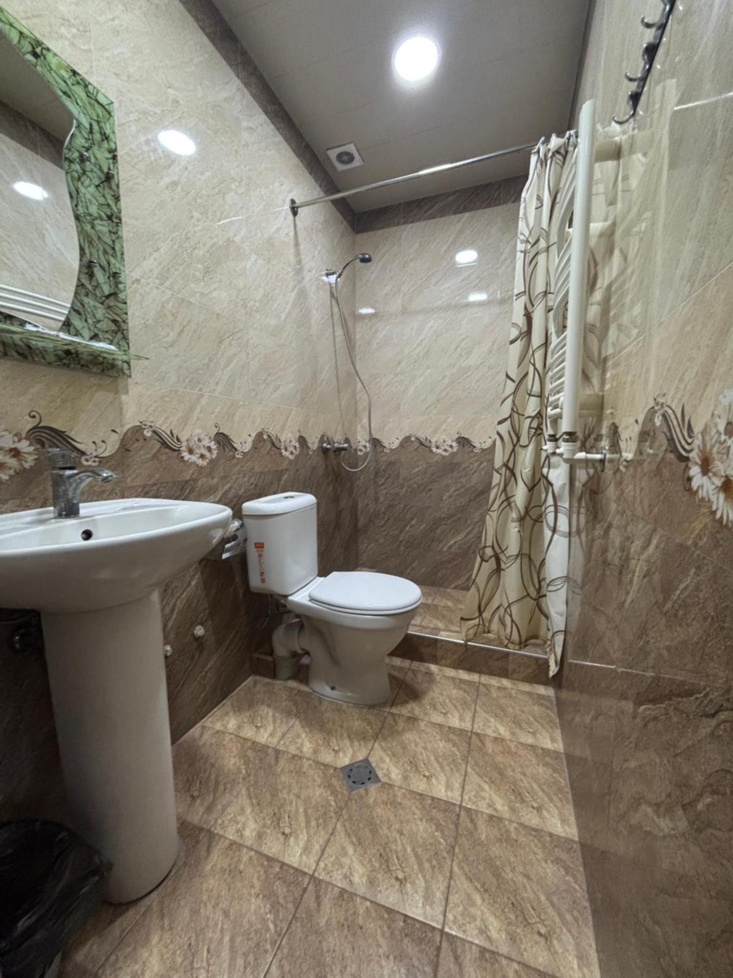 Hotel Amaras Yerevan Exterior photo